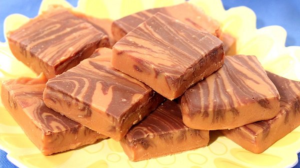 Chocolate Butterscotch Swirled Fudge