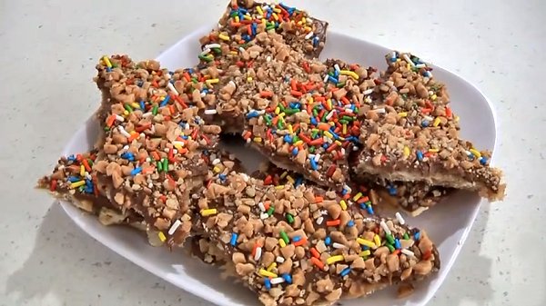 Chocolate Covered Saltine Crackers