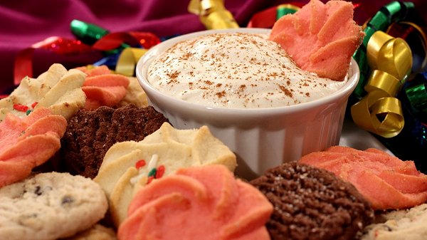 Easy Eggnog Dip