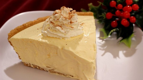 No Bake Eggnog Pie