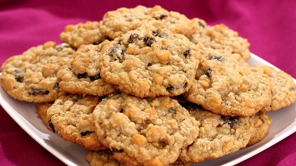 Oatmeal Raisin Butterscotch Cookies