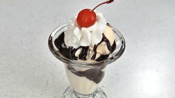 Old-Fashioned Hot Fudge Sauce