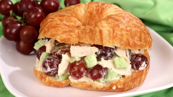 Sweet and Crunchy Chicken Salad